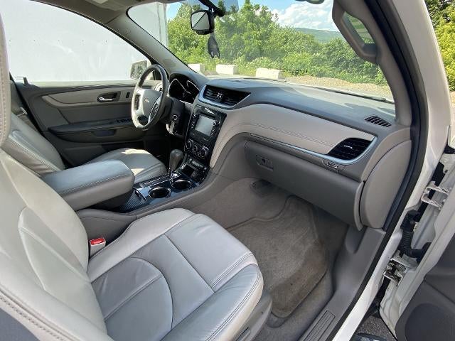 2015 Chevrolet Traverse 2LT - Photo 28