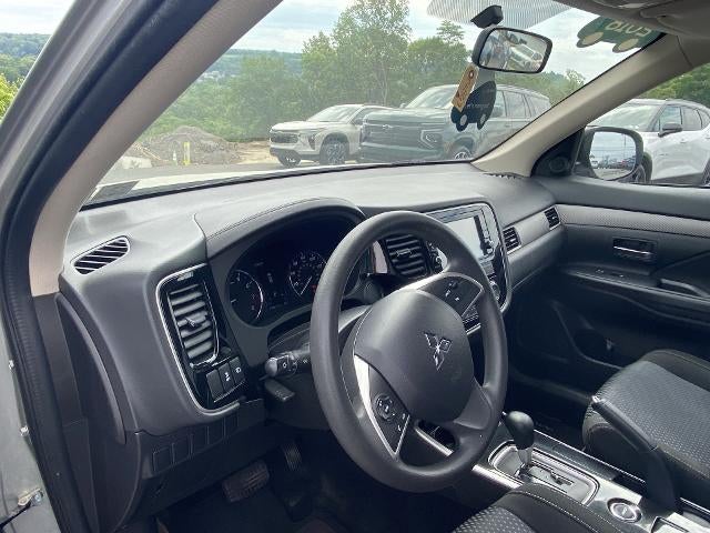 2018 Mitsubishi Outlander ES