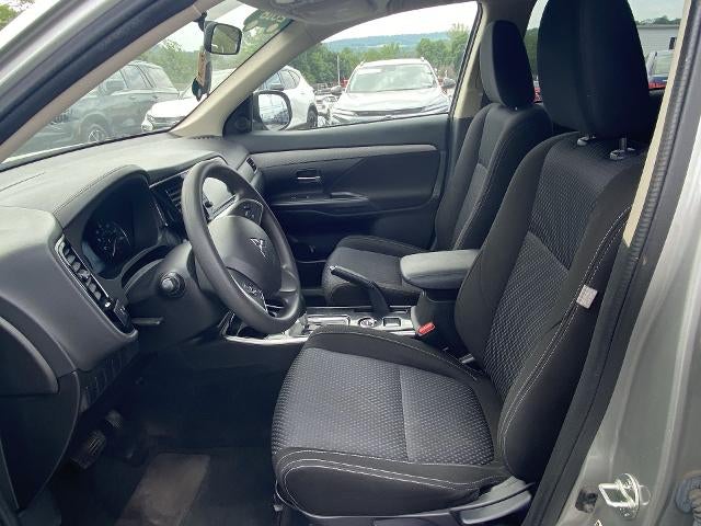 2018 Mitsubishi Outlander ES