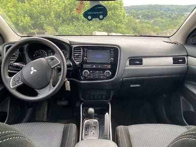 2018 Mitsubishi Outlander ES