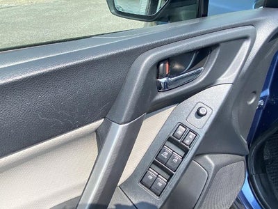 2016 Subaru Forester 2.5i Touring